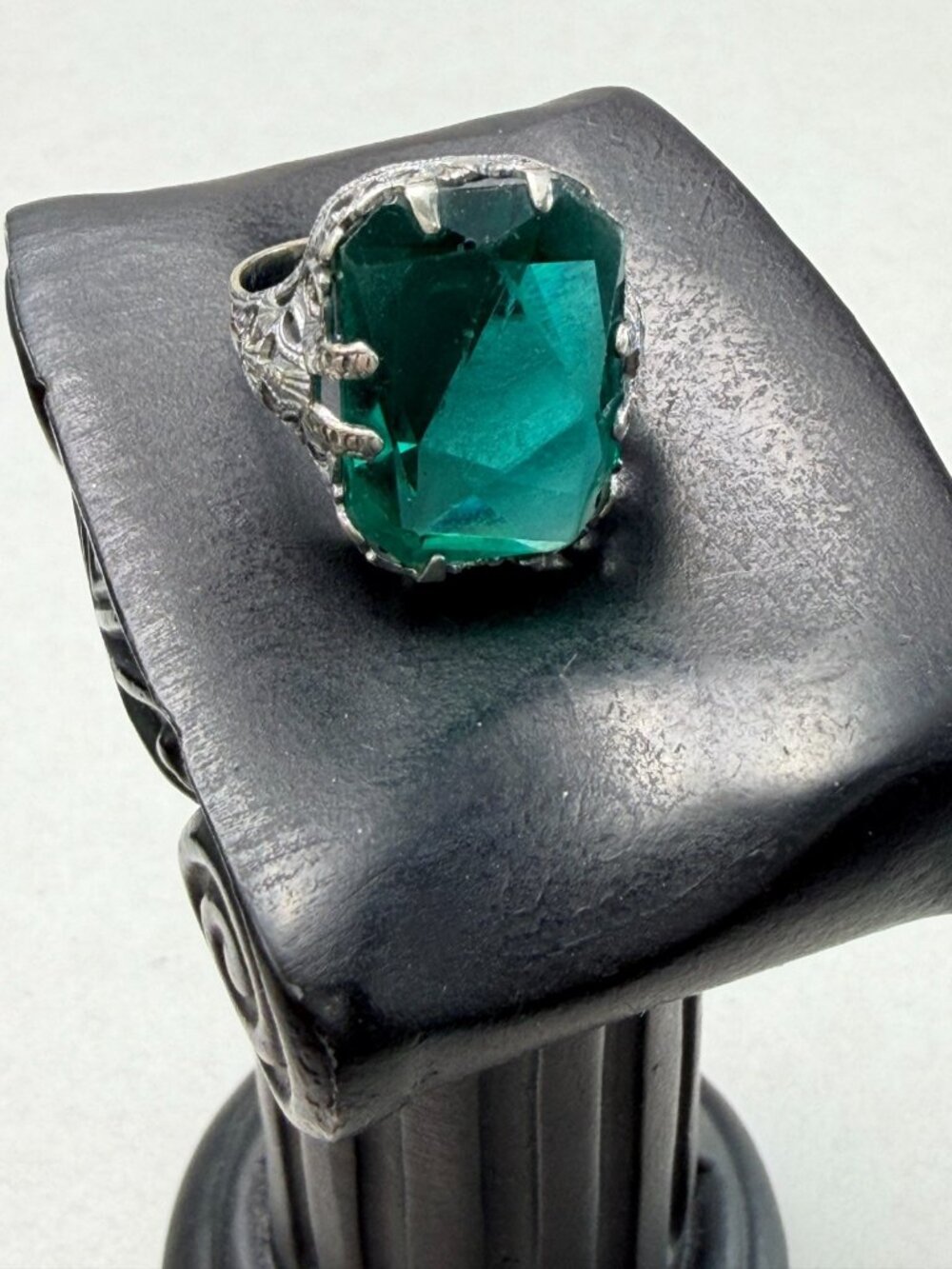 Stunning Vtg Art Deco Green Glass Ring Sterling Silver Filigree Statement Sz 6 - Picture 11 of 11